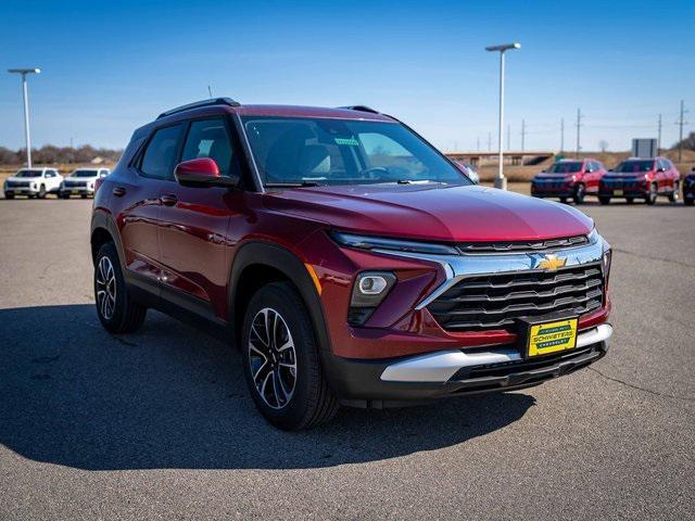 new 2025 Chevrolet TrailBlazer car, priced at $28,575
