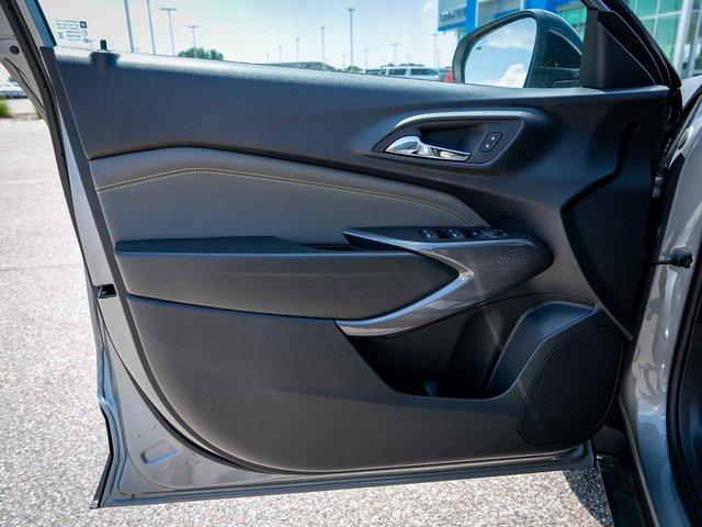 new 2025 Chevrolet Trax car, priced at $26,940