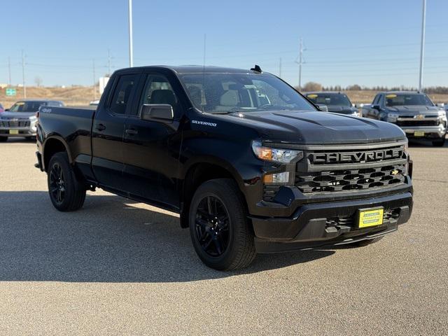 new 2024 Chevrolet Silverado 1500 car, priced at $43,381