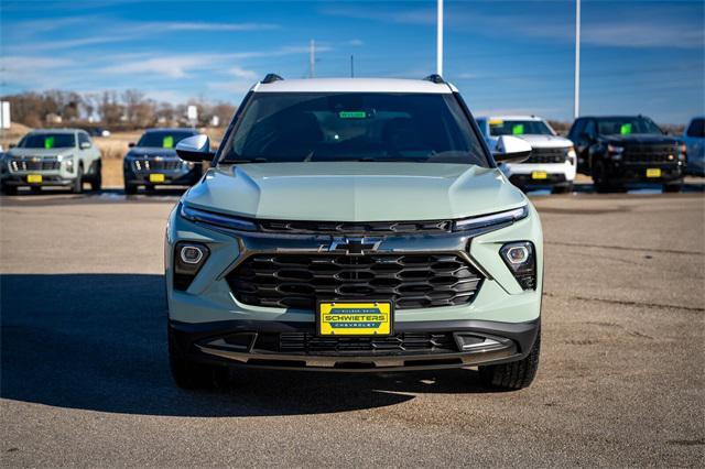 new 2025 Chevrolet TrailBlazer car, priced at $32,185