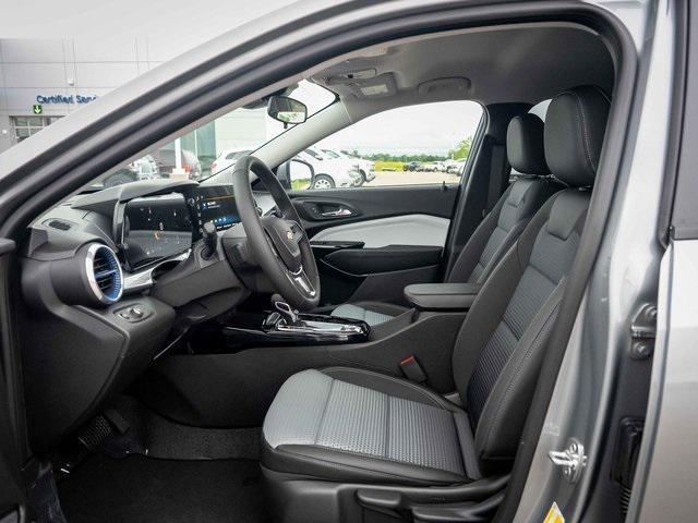 new 2025 Chevrolet Trax car, priced at $24,690