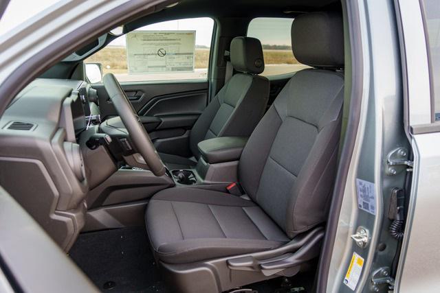 new 2025 Chevrolet Colorado car, priced at $40,360