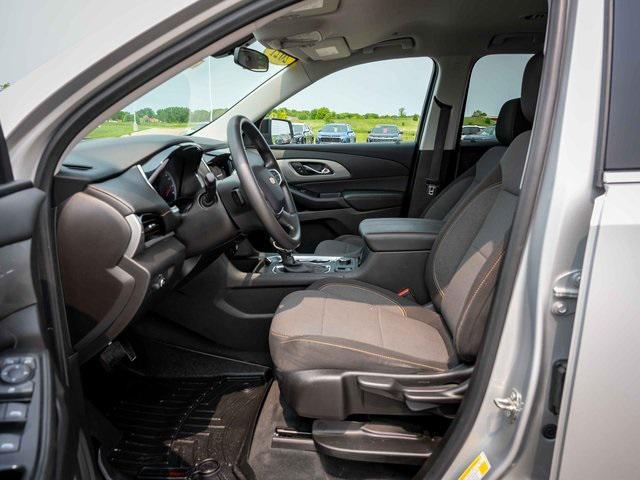 used 2021 Chevrolet Traverse car, priced at $23,999