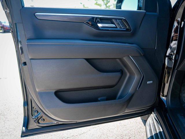 new 2025 Chevrolet Suburban car, priced at $74,426