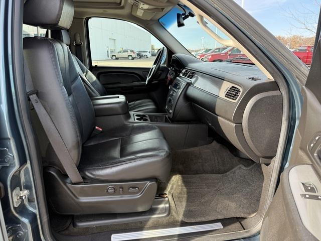 used 2009 Chevrolet Suburban car, priced at $5,195