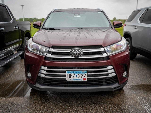 used 2019 Toyota Highlander car, priced at $23,999
