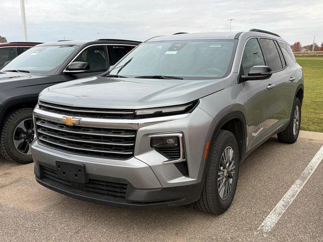 used 2025 Chevrolet Traverse car, priced at $36,999