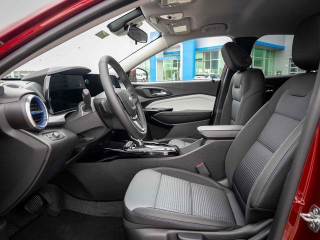 new 2025 Chevrolet Trax car, priced at $22,221