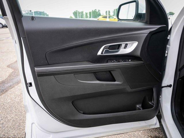 used 2016 Chevrolet Equinox car, priced at $9,999