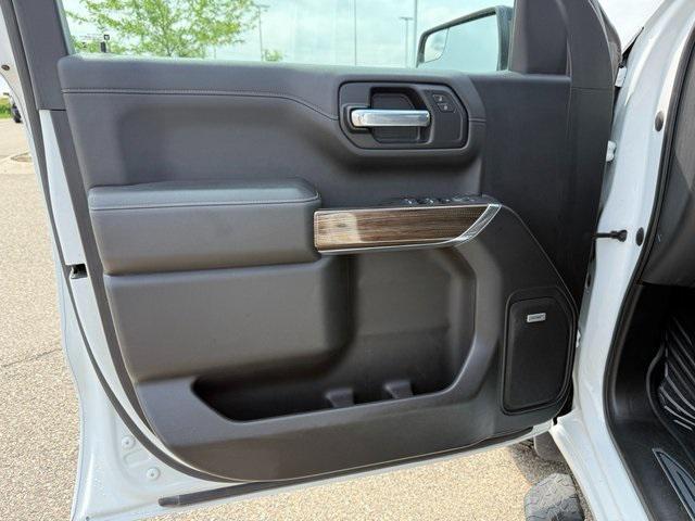 used 2020 Chevrolet Silverado 1500 car, priced at $31,999