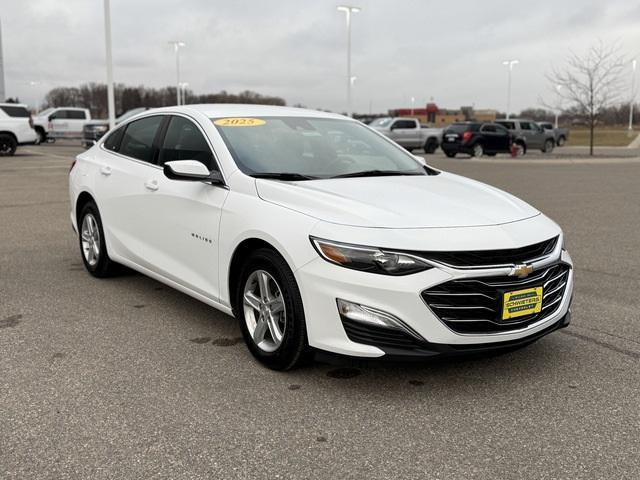 new 2025 Chevrolet Malibu car, priced at $26,995