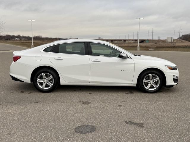 new 2025 Chevrolet Malibu car, priced at $26,995