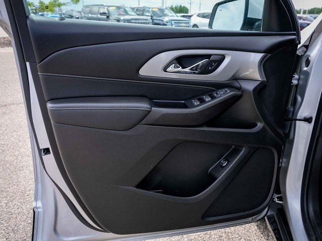 used 2022 Chevrolet Traverse car, priced at $30,999