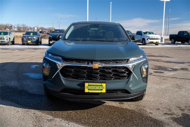 new 2025 Chevrolet Trax car, priced at $22,885