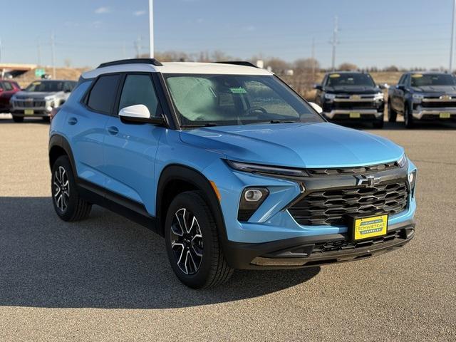 new 2025 Chevrolet TrailBlazer car, priced at $29,322