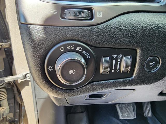 used 2020 Jeep Cherokee car, priced at $16,500