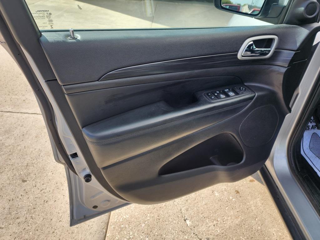 used 2019 Jeep Grand Cherokee car, priced at $18,900