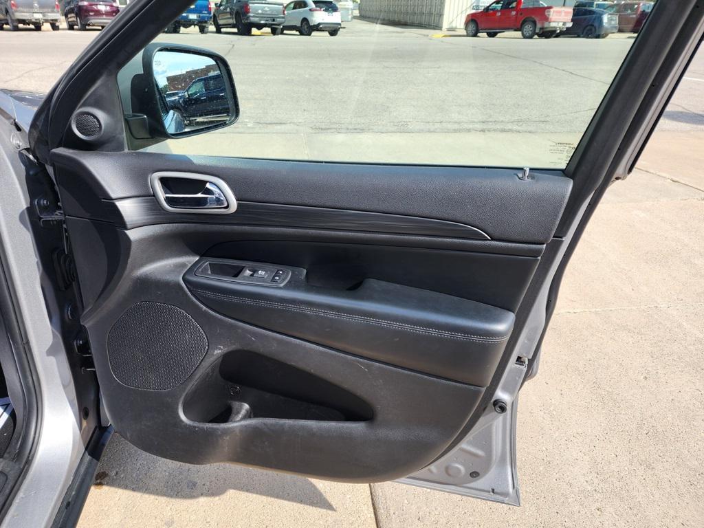 used 2019 Jeep Grand Cherokee car, priced at $18,900