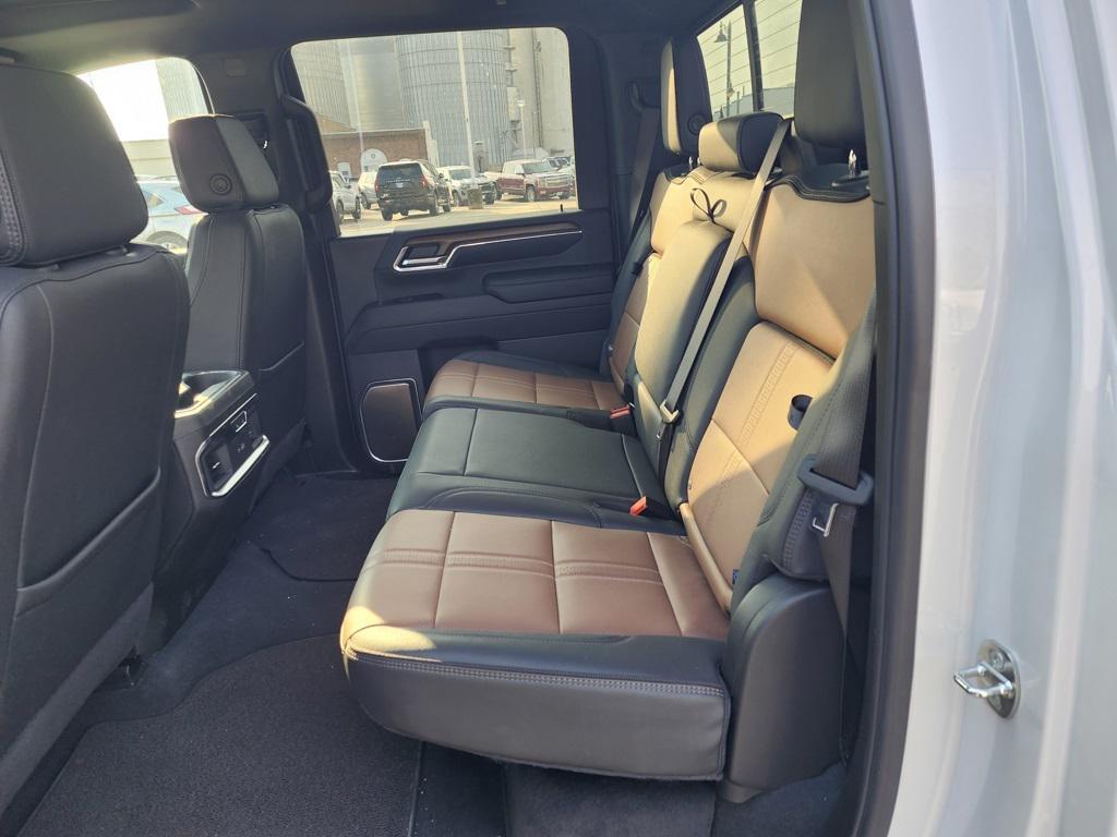 used 2024 Chevrolet Silverado 2500 car, priced at $64,900