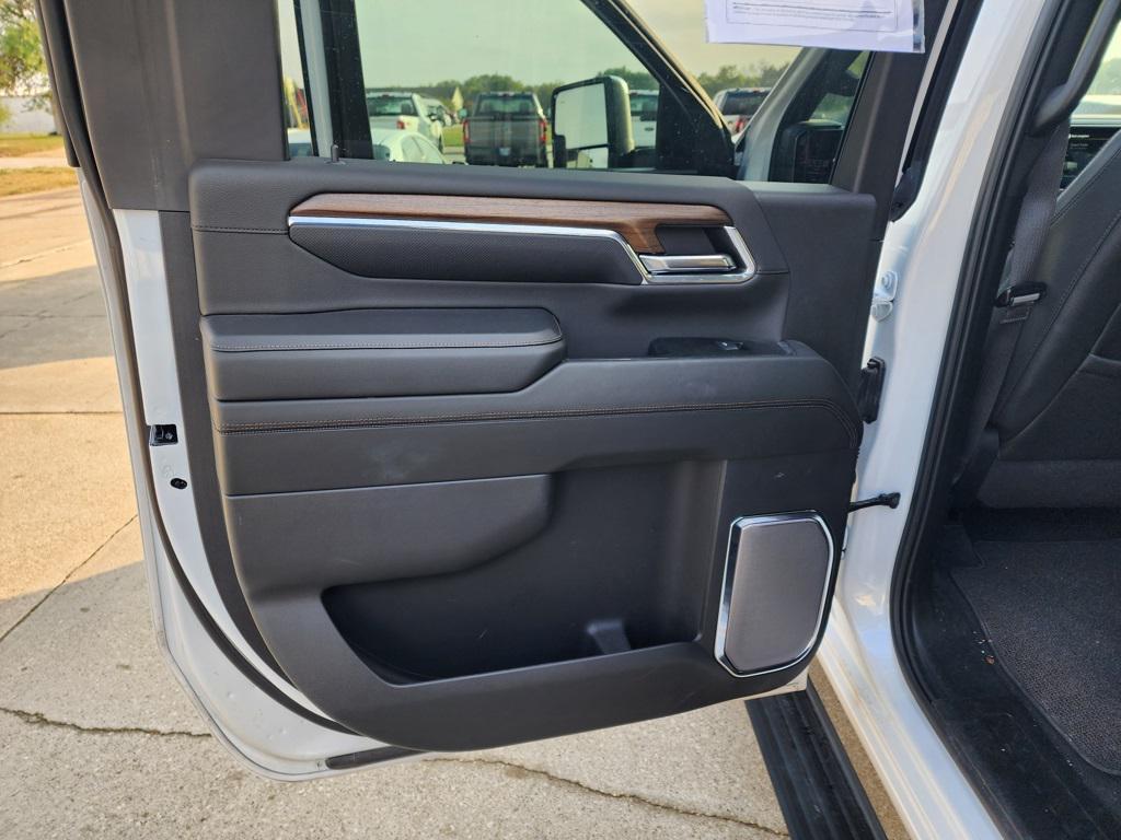 used 2024 Chevrolet Silverado 2500 car, priced at $64,900