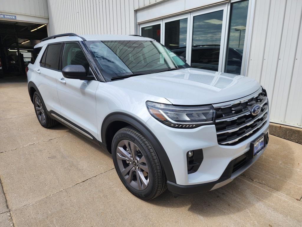 new 2025 Ford Explorer car, priced at $45,362