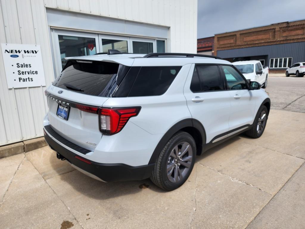 new 2025 Ford Explorer car, priced at $45,362