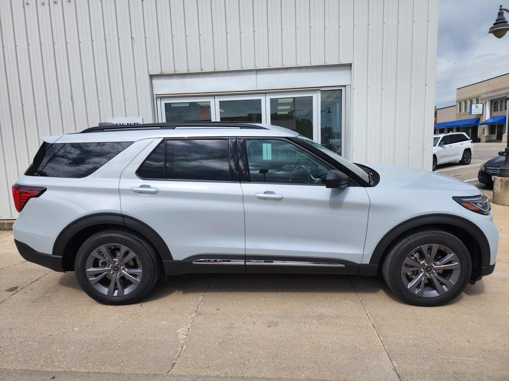 new 2025 Ford Explorer car, priced at $45,362