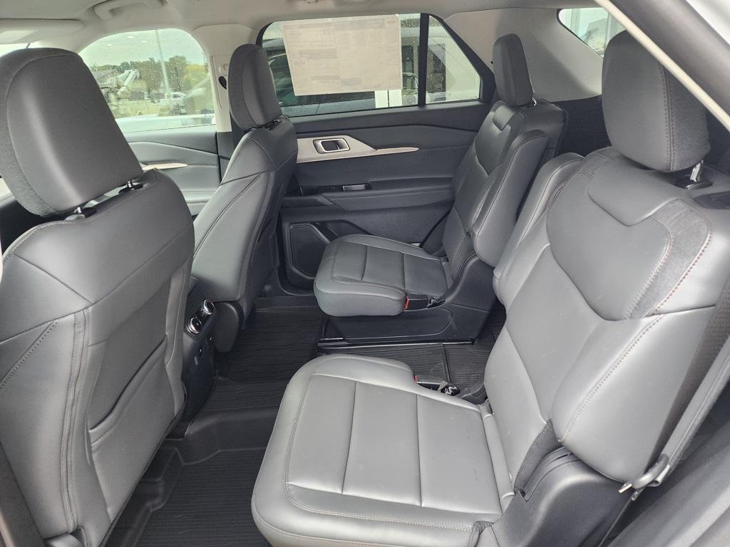 new 2025 Ford Explorer car, priced at $45,362