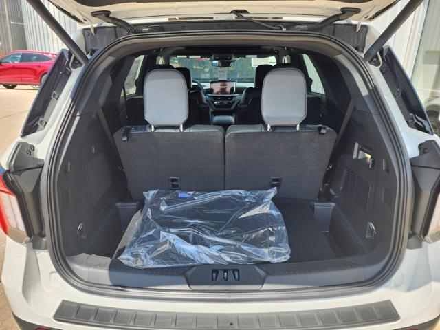 new 2025 Ford Explorer car, priced at $57,913