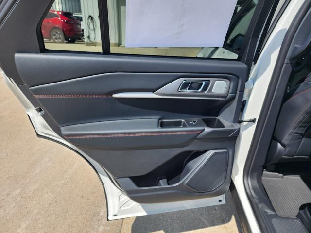 new 2025 Ford Explorer car, priced at $57,913