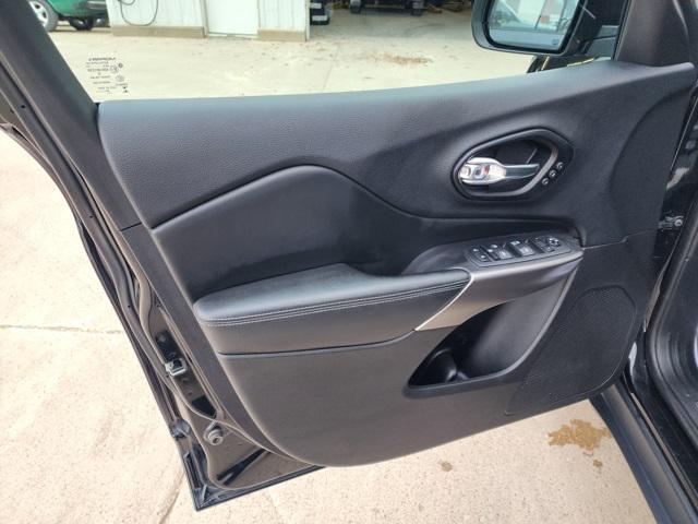 used 2020 Jeep Cherokee car, priced at $19,900