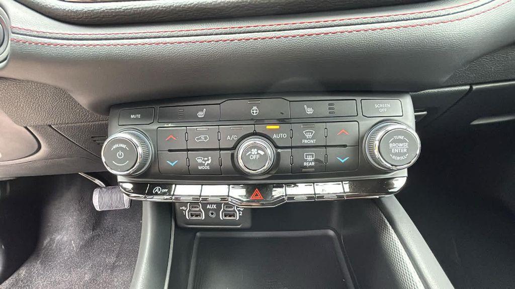 new 2025 Dodge Durango car, priced at $43,149