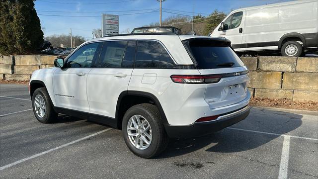 new 2025 Jeep Grand Cherokee car, priced at $41,546