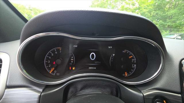 used 2022 Jeep Grand Cherokee car, priced at $33,740