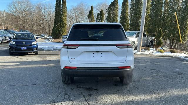 new 2025 Jeep Grand Cherokee car, priced at $47,580