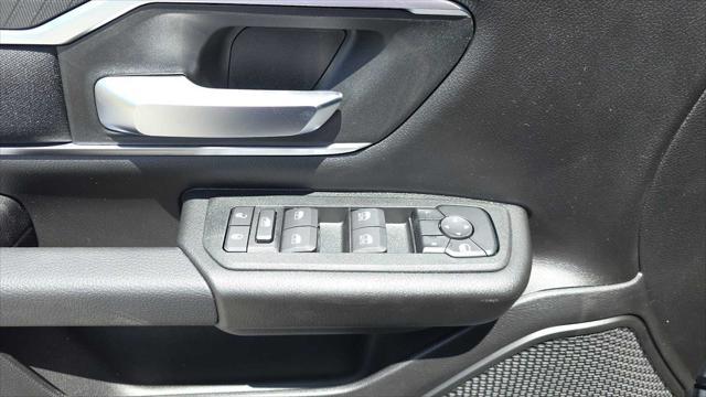 new 2025 Ram 1500 car, priced at $55,672