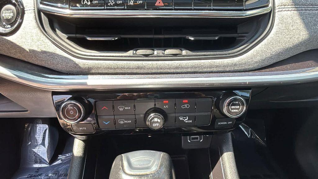 used 2022 Jeep Compass car, priced at $25,990