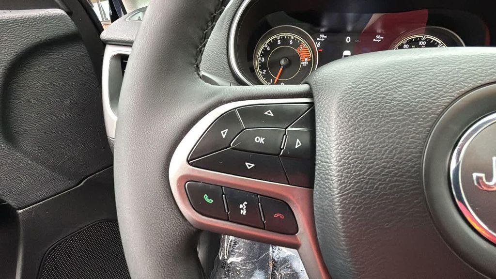 used 2022 Jeep Cherokee car, priced at $26,477