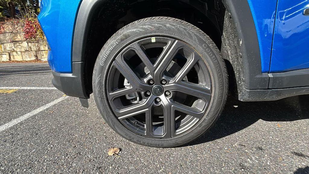 new 2026 Jeep Compass car, priced at $38,014