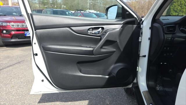 used 2017 Nissan Rogue car, priced at $14,997