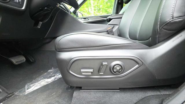 new 2025 Jeep Grand Cherokee car, priced at $50,220