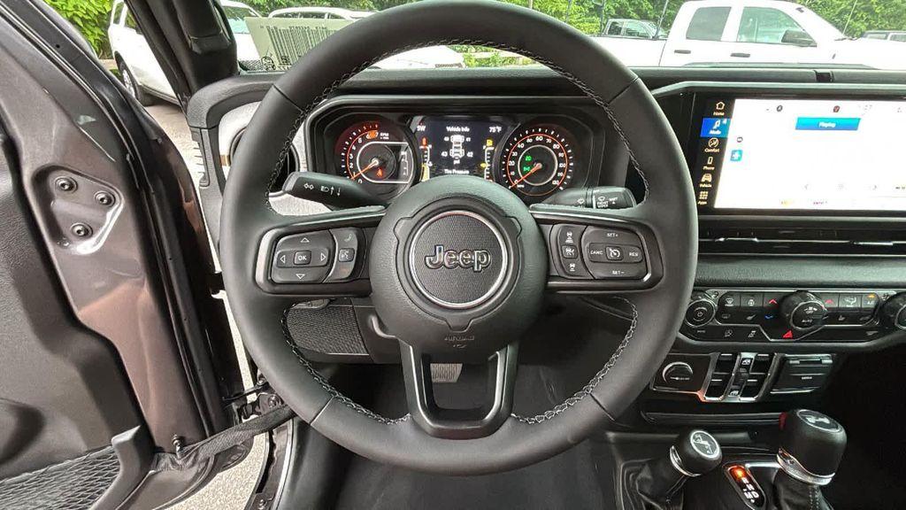 new 2025 Jeep Wrangler car, priced at $46,677