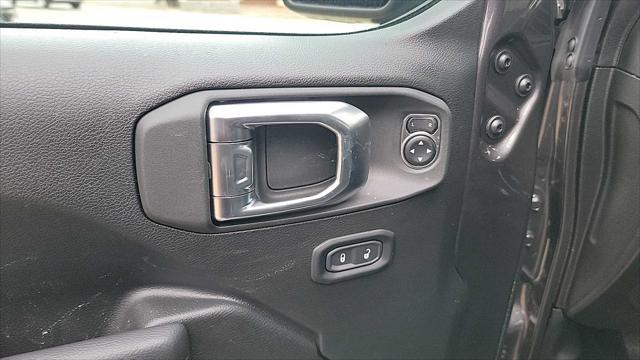 new 2025 Jeep Wrangler car, priced at $41,798