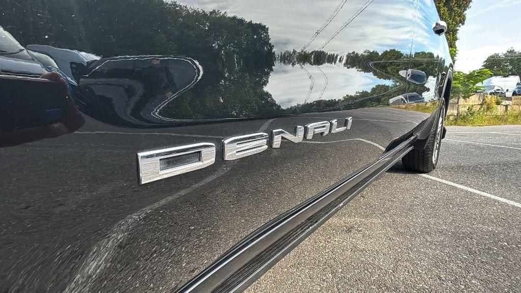 used 2021 GMC Sierra 1500 car, priced at $44,977