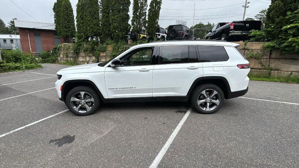 new 2025 Jeep Grand Cherokee L car, priced at $56,912