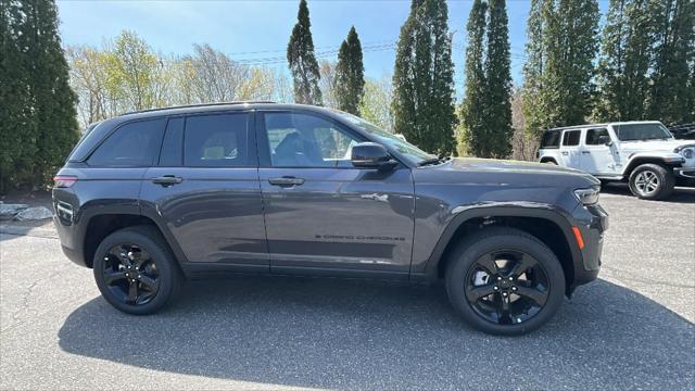 new 2025 Jeep Grand Cherokee car, priced at $48,458