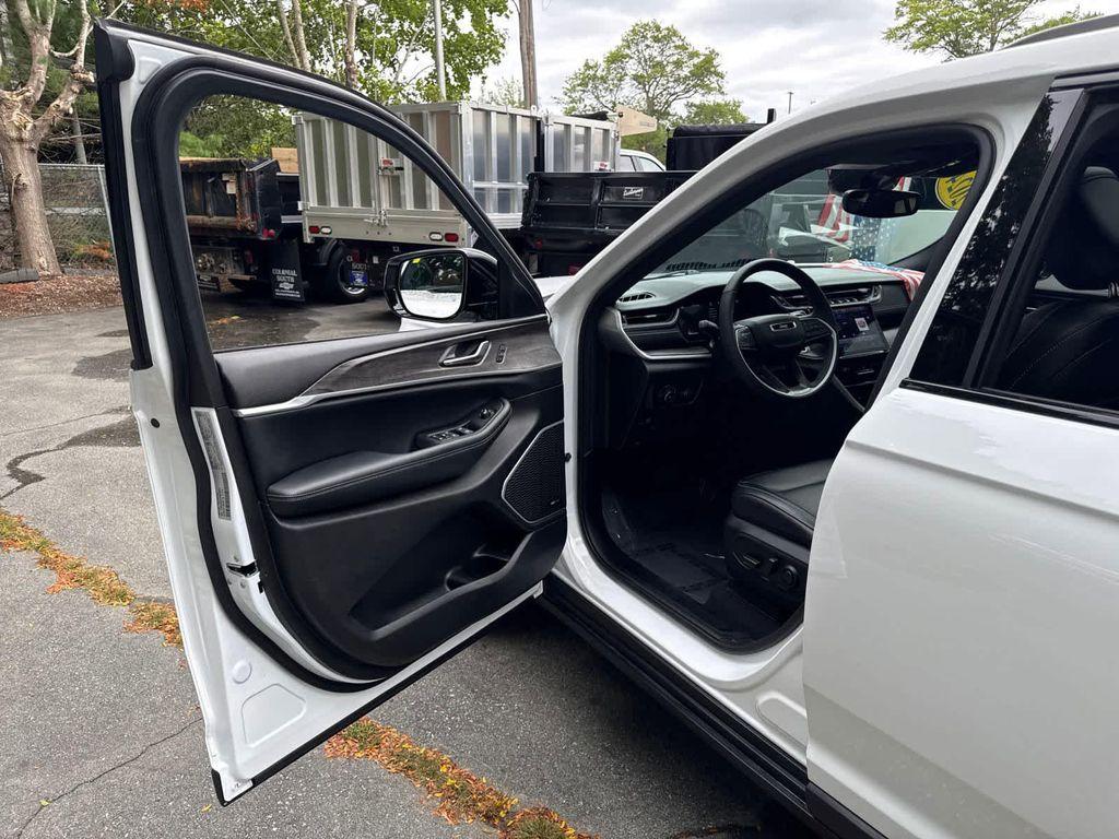 used 2024 Jeep Grand Cherokee L car, priced at $41,877