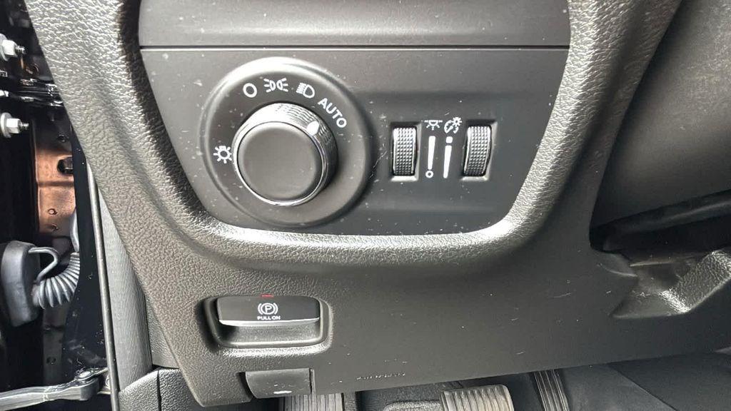 used 2023 Jeep Grand Cherokee car, priced at $29,977