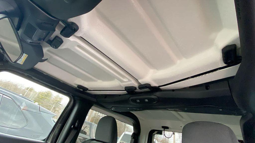 new 2025 Jeep Wrangler car, priced at $40,692