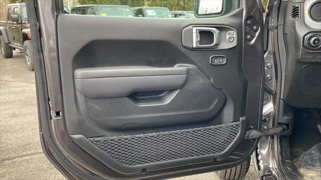 new 2025 Jeep Wrangler car, priced at $44,645